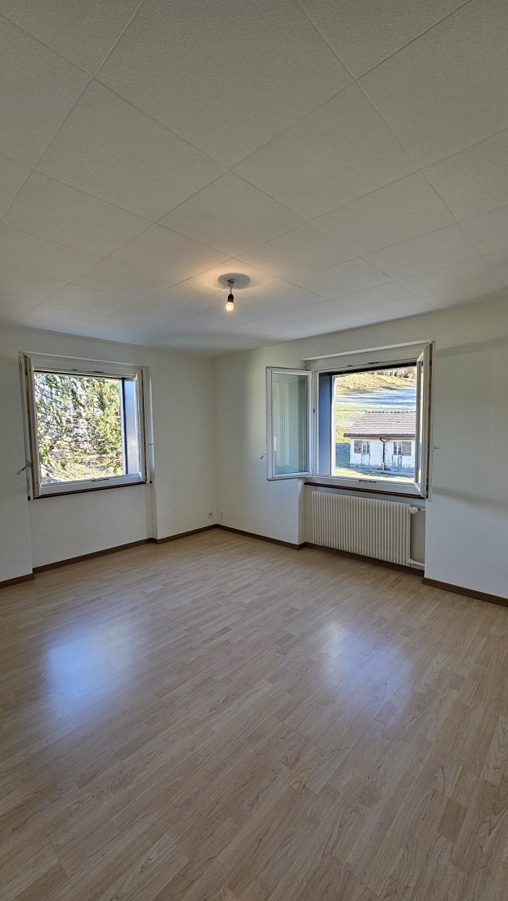Grand-Rue 30  Les Brenets, Neuchâtel,  NE 2416 CH