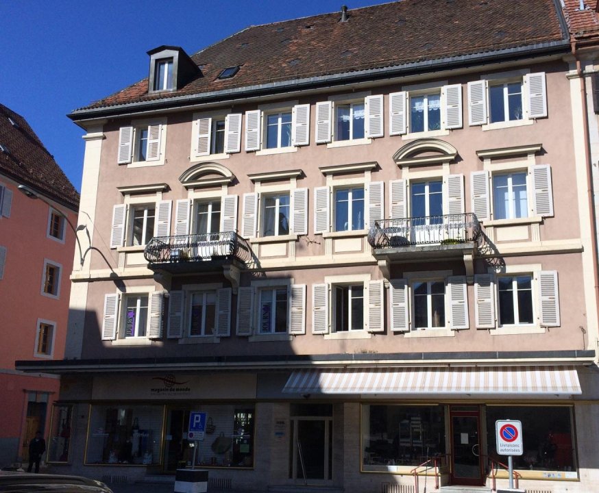 Pl. Hôtel-de-Ville 5  La Chaux-de-Fonds, Neuchâtel,  NE 2300 CH