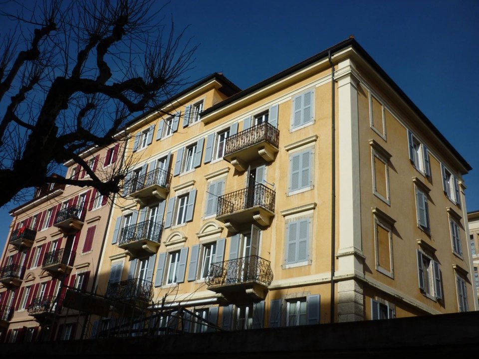 Progrès 121  La Chaux-de-Fonds, Neuchâtel,  NE 2300 CH