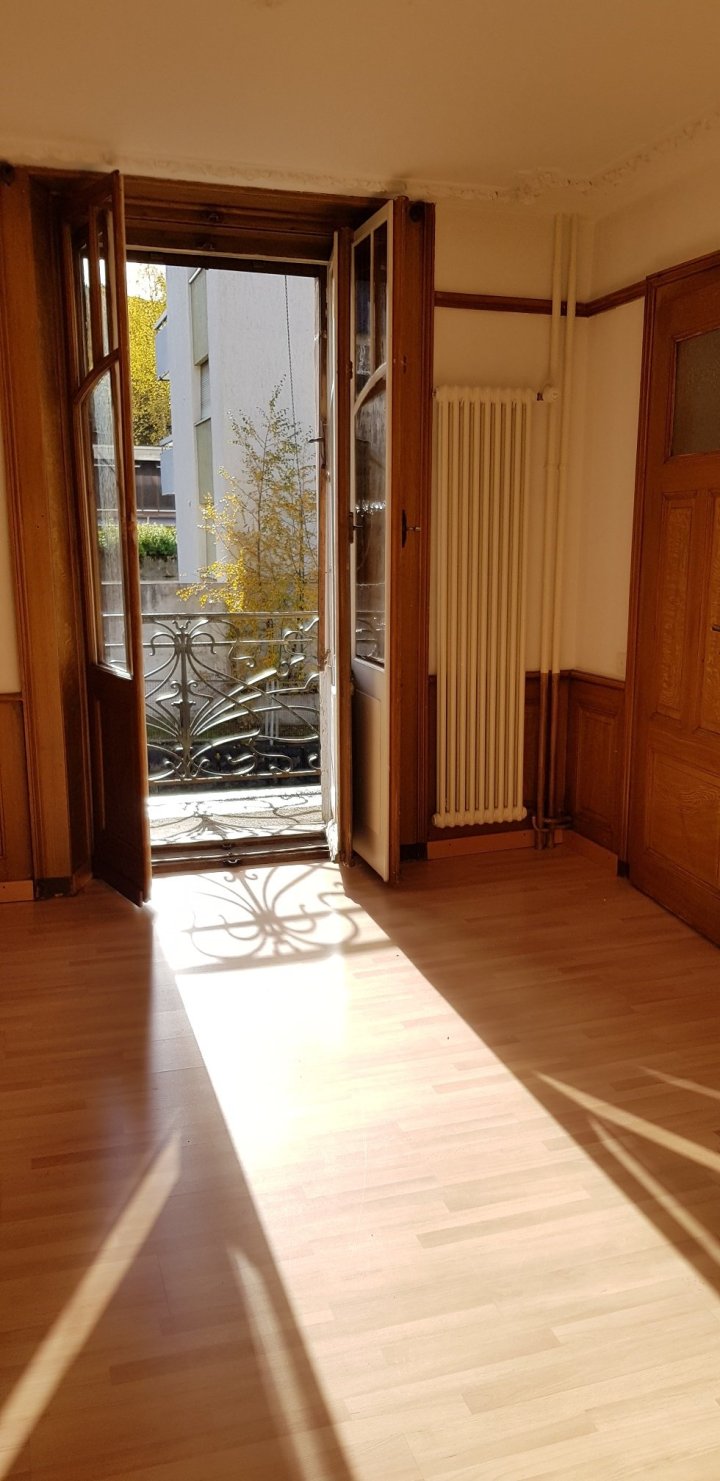 Midi 19  Le Locle, Neuchâtel,  NE 2400 CH
