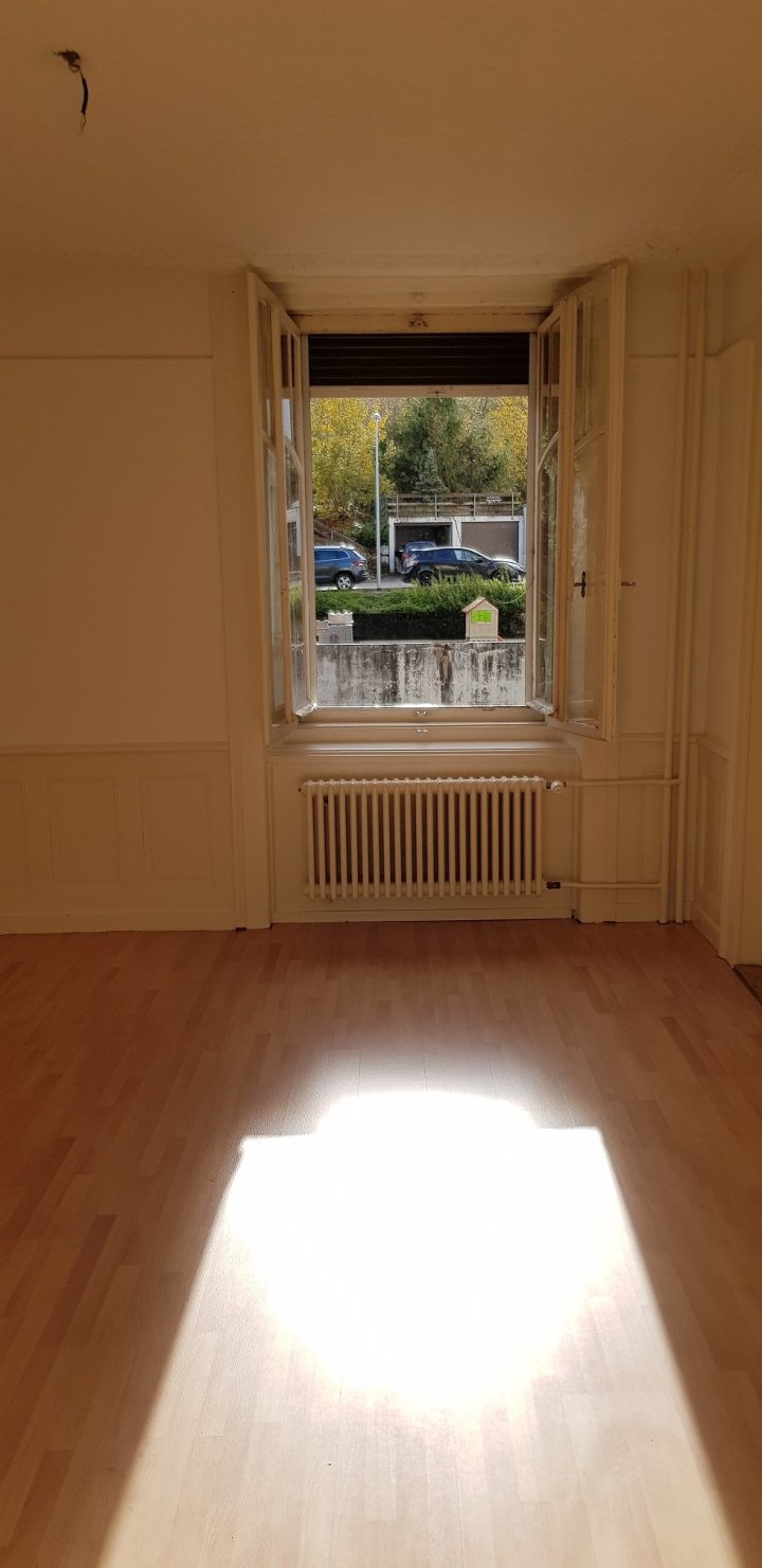 Midi 19  Le Locle, Neuchâtel,  NE 2400 CH