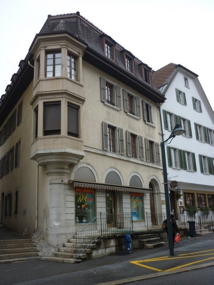 Grande-Rue 24  Le Locle, Neuchâtel,  NE 2400 CH
