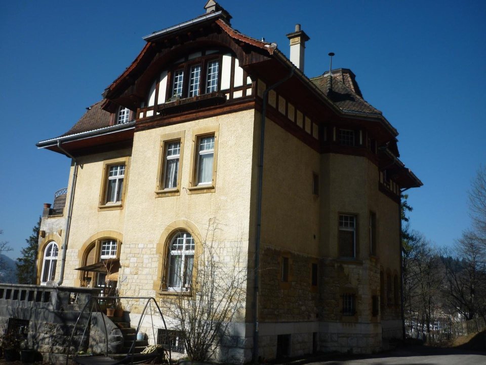 Midi 17a  Le Locle, Neuchâtel,  NE 2400 CH