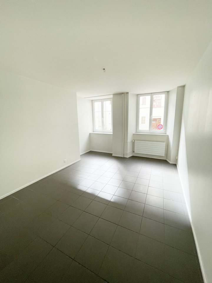 Daniel-Jeanrichard 7  La Chaux-de-Fonds, Neuchâtel,  NE 2300 CH